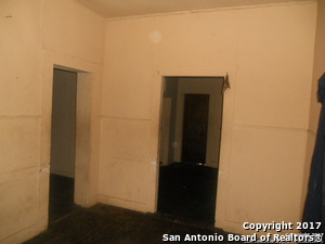 1219 Perez St, San Antonio, TX 78207