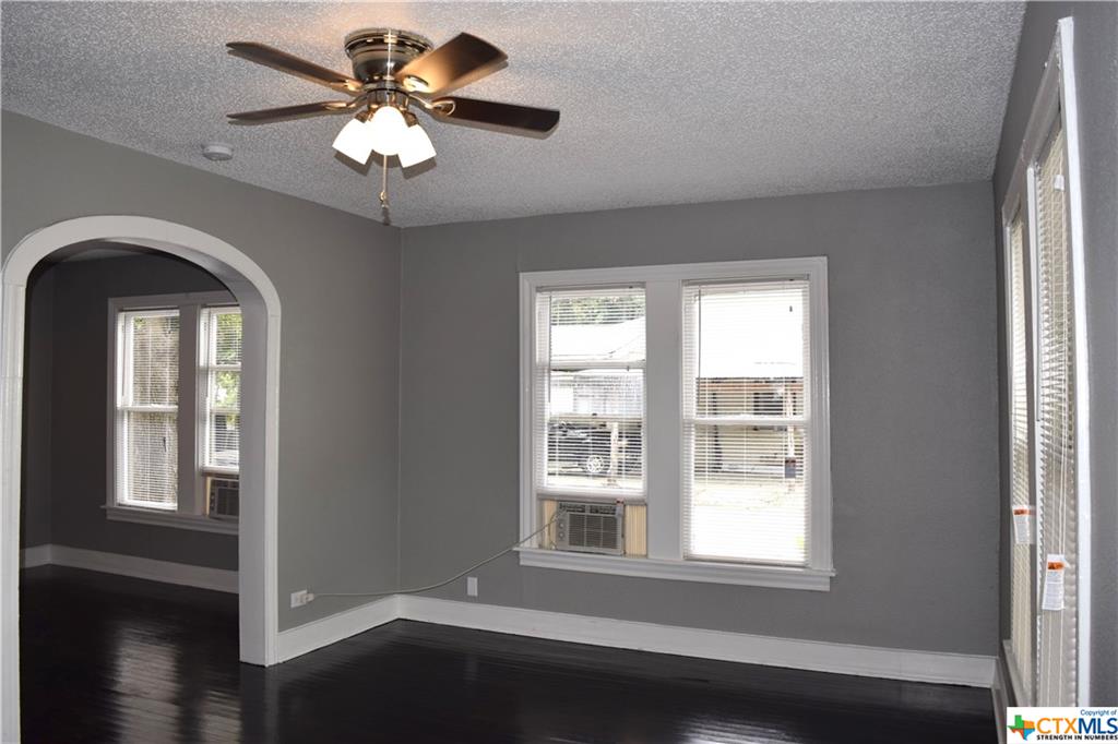1030 Hammond, San Antonio, TX 78210