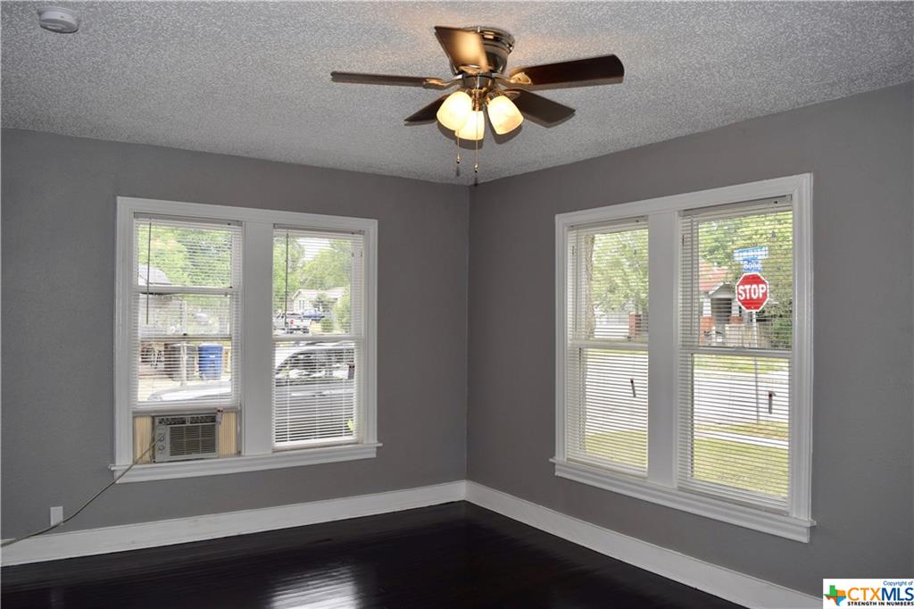 1030 Hammond, San Antonio, TX 78210