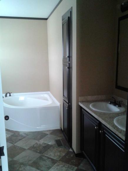 Woodlake Estates MHC 7151 Woodlake Parkway #253San Antonio, TX 78218
