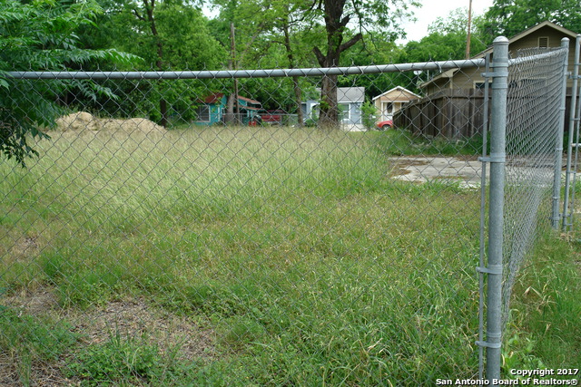 639 ELKS DR, San Antonio, TX 78221
