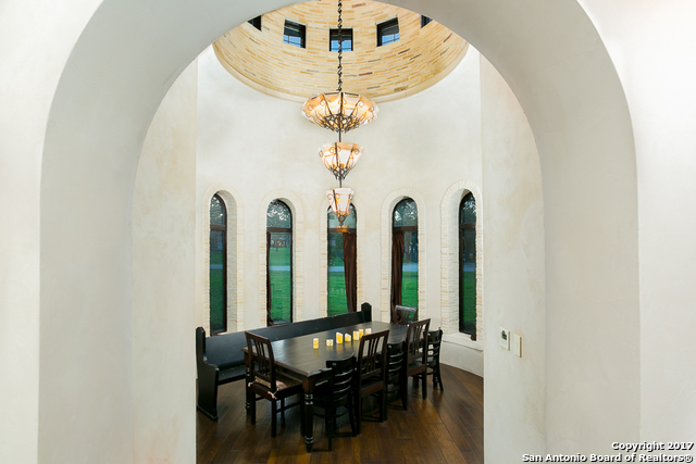 119 Cherokee Ln, Hill Country Village, TX 78232
