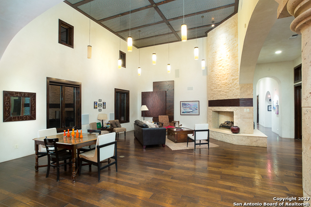 119 Cherokee Ln, Hill Country Village, TX 78232