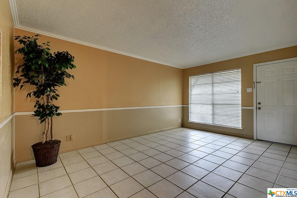 12213 Valley Oak Street, Live Oak, TX 78233