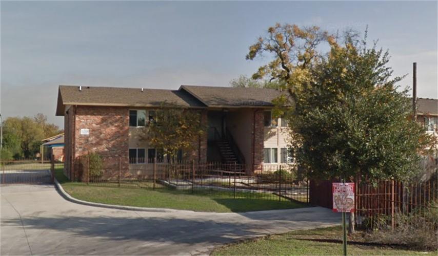 1014 S San Eduardo Avenue, San Antonio, TX 78237