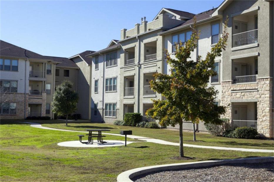 5121 N Foster Road, San Antonio, TX 78244