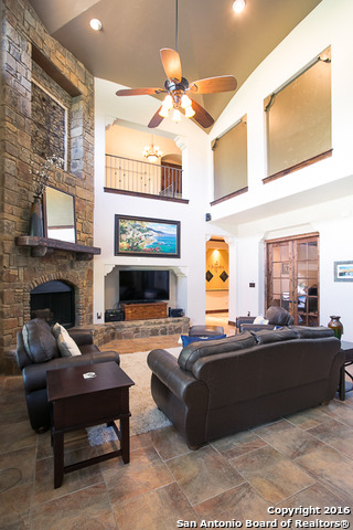 19692 BAT CAVE RD, Garden Ridge, TX 78266