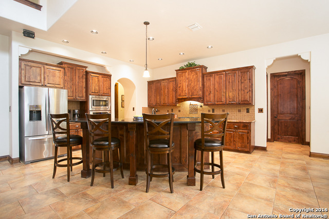 19692 BAT CAVE RD, Garden Ridge, TX 78266