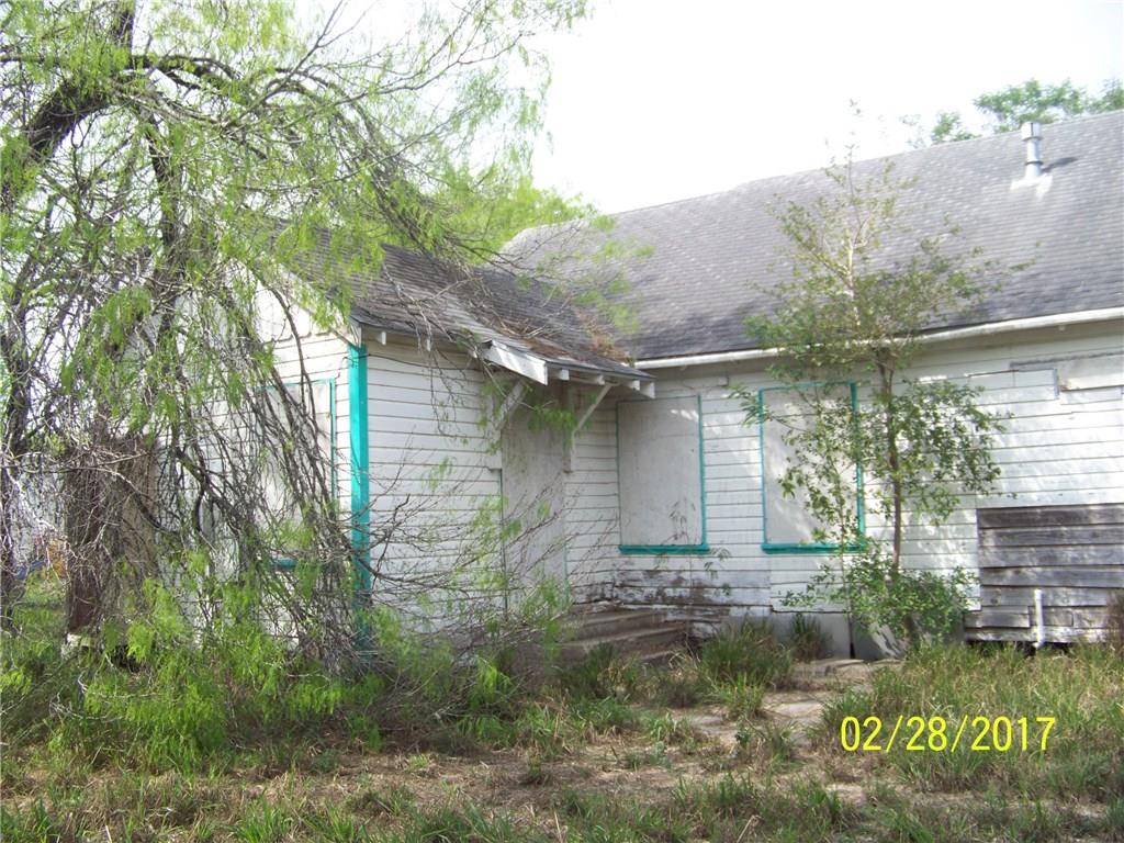 638 Bluebonnet St, Alice, TX 78332