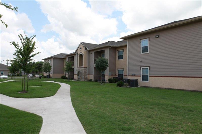 1455 Easterling Drive, Alice, TX 78332