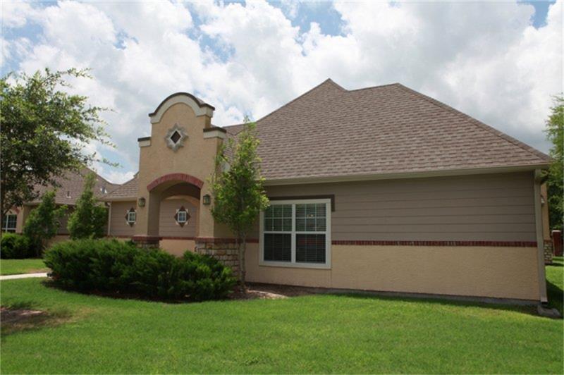 1499 Easterling Drive, Alice, TX 78332