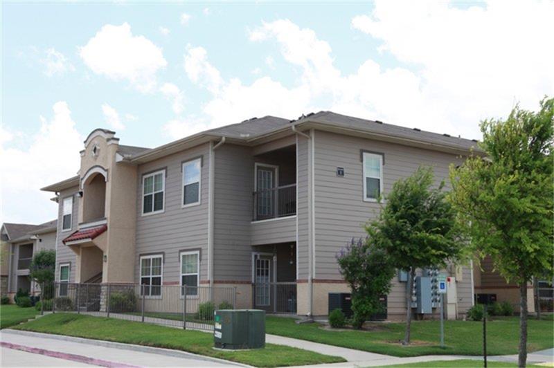1499 Easterling Drive, Alice, TX 78332