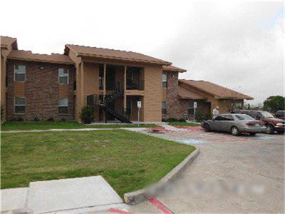 900 East Oregon, Bishop, TX 78343