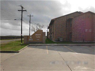 900 East Oregon, Bishop, TX 78343
