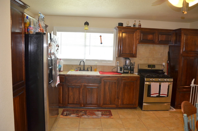 1611 E Johnston Circle, Kingsville, TX 78363