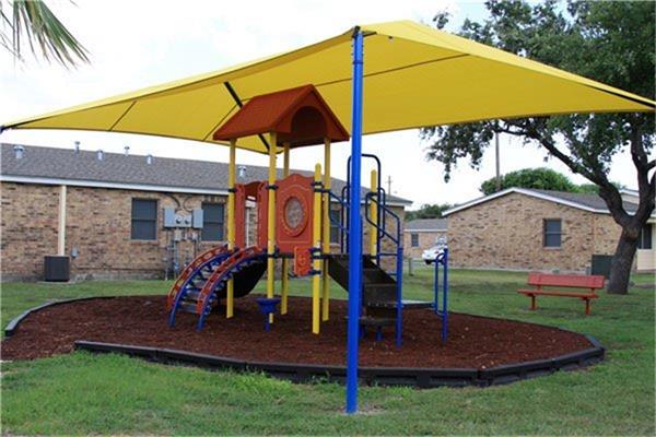 1220 N 17th Street, Kingsville, TX 78363