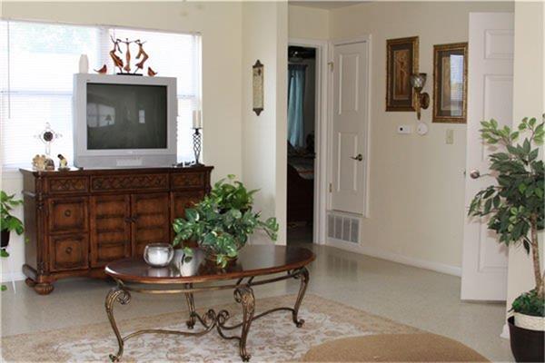 1220 N 17th Street, Kingsville, TX 78363