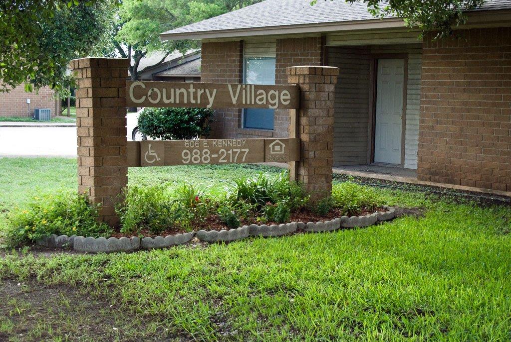 1500 Hackberry Lane, Mathis, TX 78368