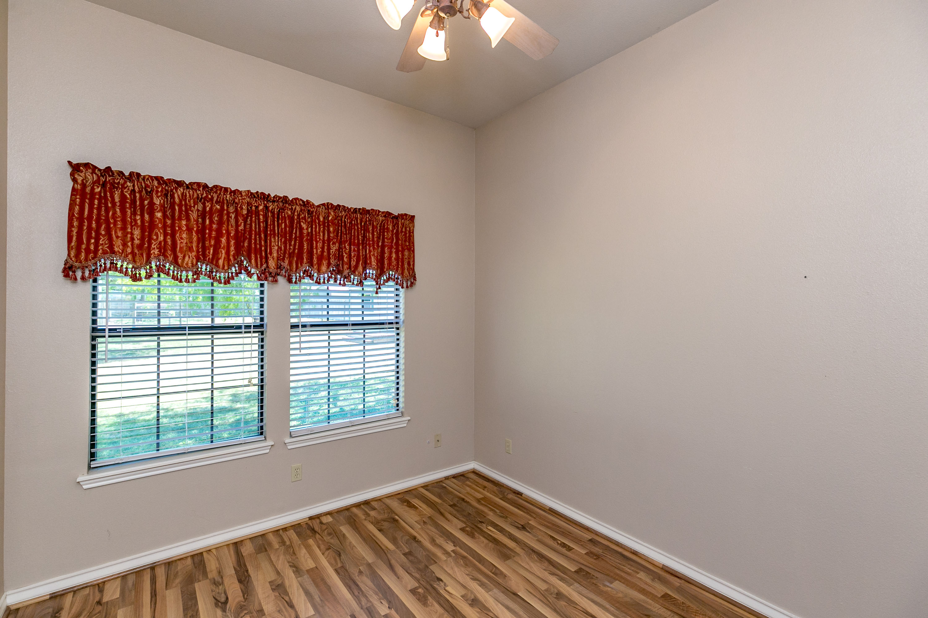 3971 REAGAN, Robstown, TX 78380