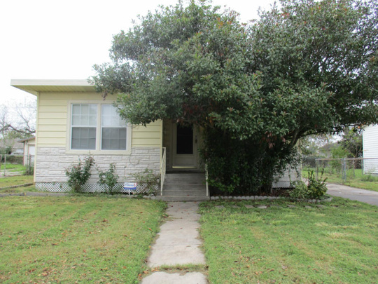 101 Sunrise Dr