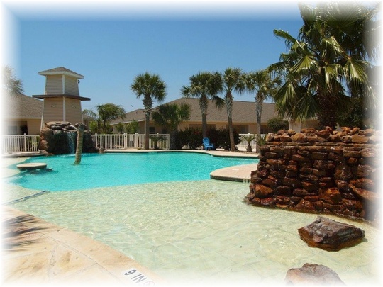 2012 Baywood Dr