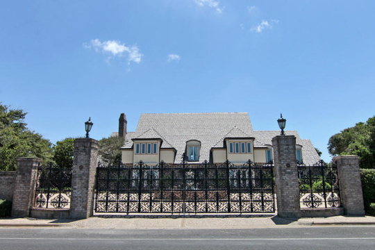 6 Paisano Ln