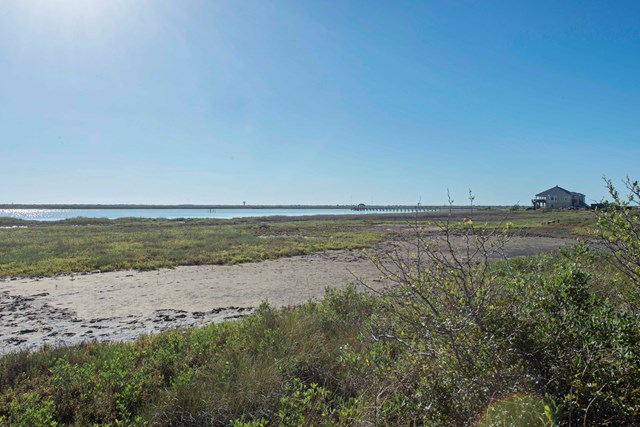 17 Peet's Bend, Rockport, TX 78382