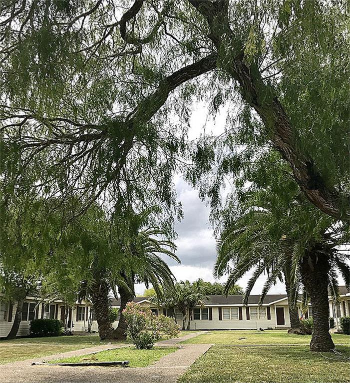 4625 Kostoryz Road, Corpus Christi, TX 78415