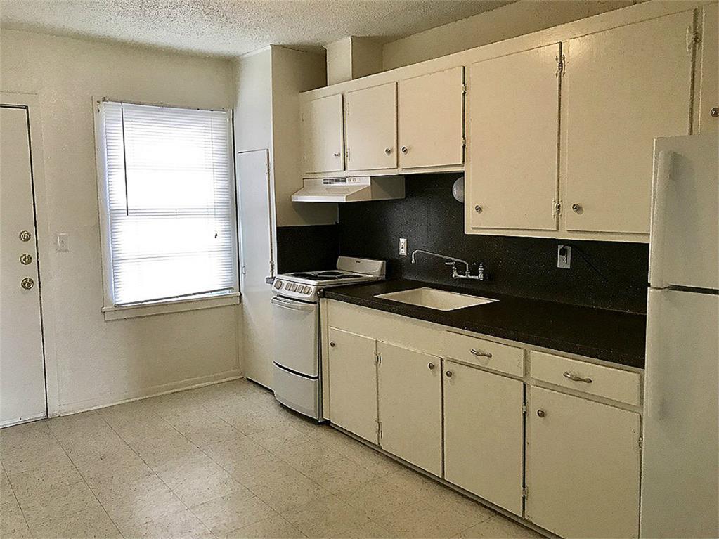 4625 Kostoryz Road, Corpus Christi, TX 78415