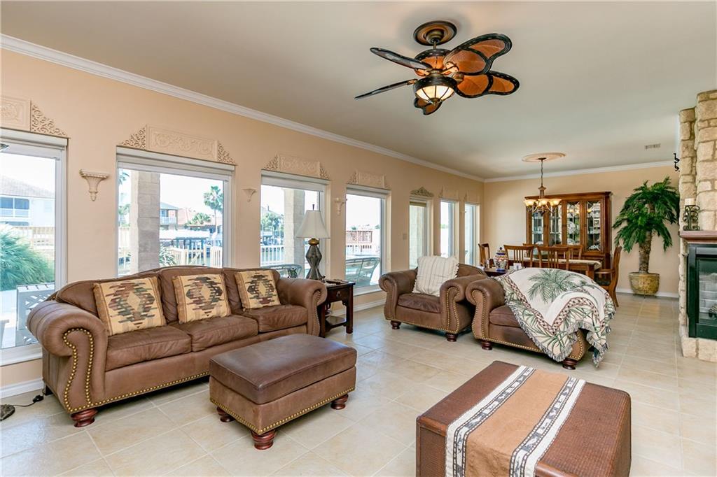 14102 Palo Seco Dr, Corpus Christi, TX 78418