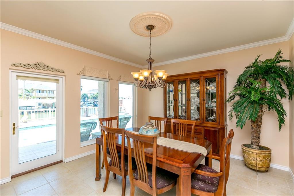 14102 Palo Seco Dr, Corpus Christi, TX 78418