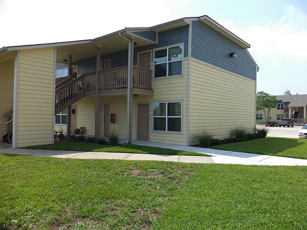 655 Castle Park Drive, Corpus Christi, TX 78418