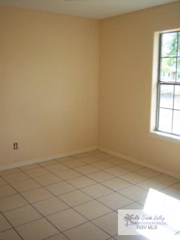 3024 STANOLIND AVE., Brownsville, TX 78520