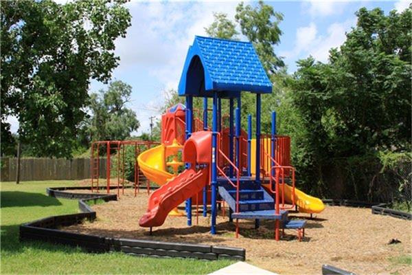 601 S 17th Street, Harlingen, TX 78550