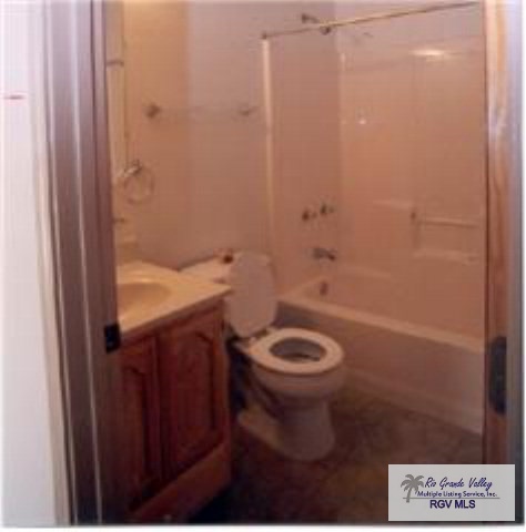 2009 NEW COMBES HWY, Harlingen, TX 78550