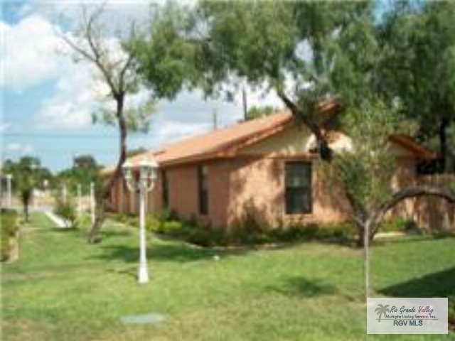 2009 NEW COMBES HWY, Harlingen, TX 78550