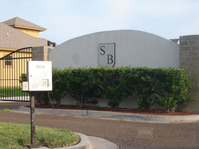 2021 STONEBRIAR DR., Harlingen, TX 78552
