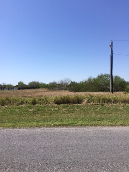 7 Ted Hunt Drive, Bayview, TX 78566