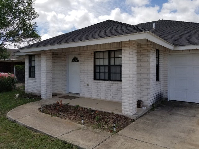 106 10th St., Los Fresnos, TX 78566