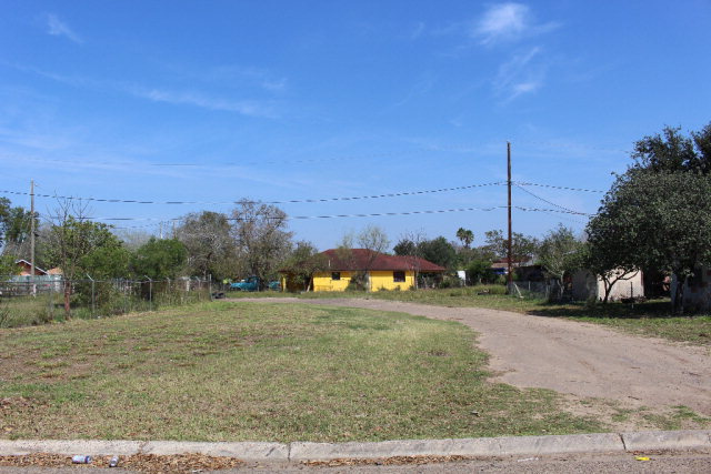 1406 W F Street, Mission, TX 78572