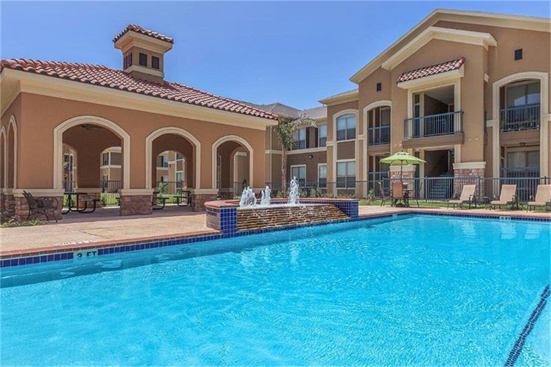 1100 S Stewart Boulevard, Alton, TX 78573