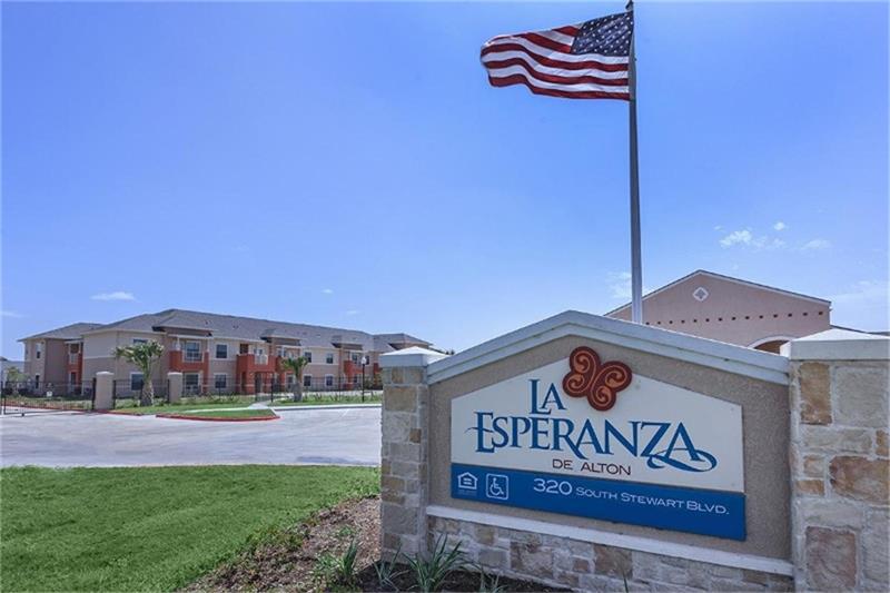 320 S Stewart Boulevard, Alton, TX 78573