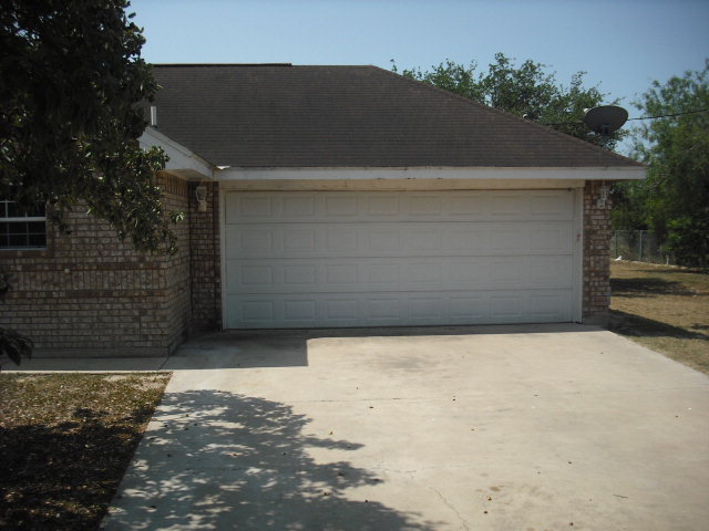 1408 G Gonzalez Circle, Penitas, TX 78576