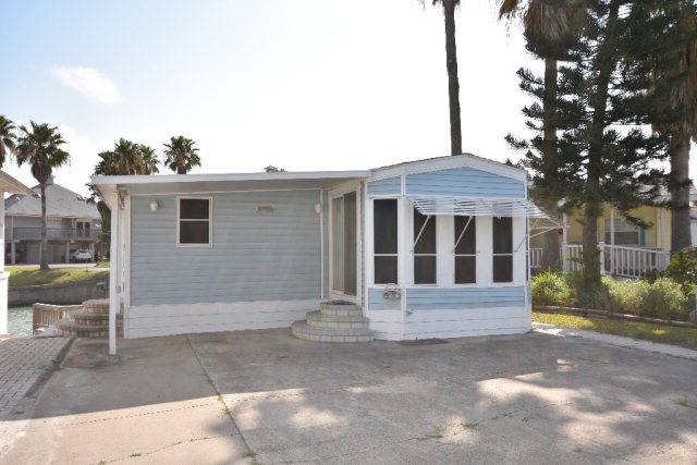 818 Oyster Drive, Port Isabel, TX 78578