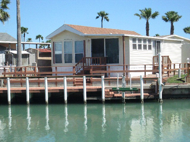 658 Sand Dollar Dr, Port Isabel, TX 78578