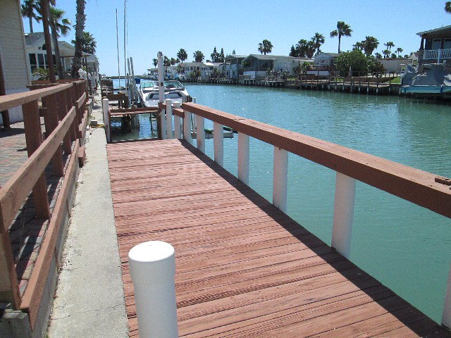 658 Sand Dollar Dr, Port Isabel, TX 78578