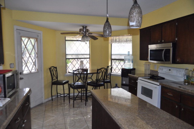 820 W 8th Street, San Juan, TX 78589