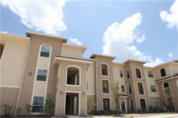 2101 W. Business 83, Weslaco, TX 78596