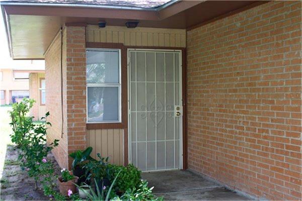 1601 S Bridge Avenue, Weslaco, TX 78596