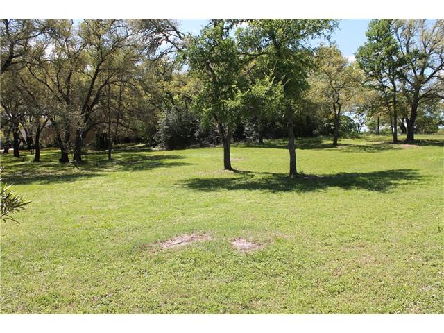 106 Hawthorne CIR, Bastrop, TX 78602